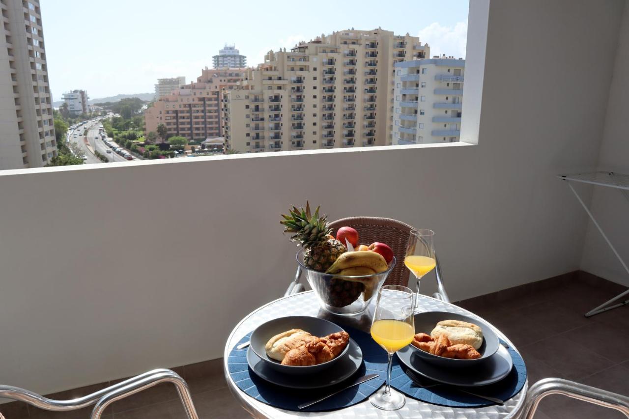 Apartment T1 Rocha Tower *